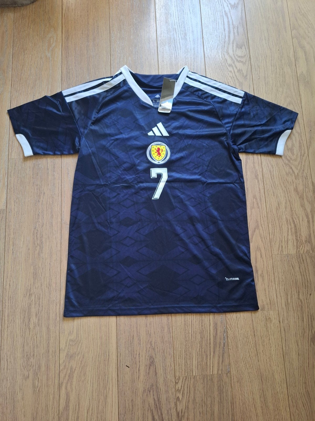 Scotland home and away McGINN shirt XL, Meerkleurig, Ophalen of Verzenden, Adidas, Voetbal
