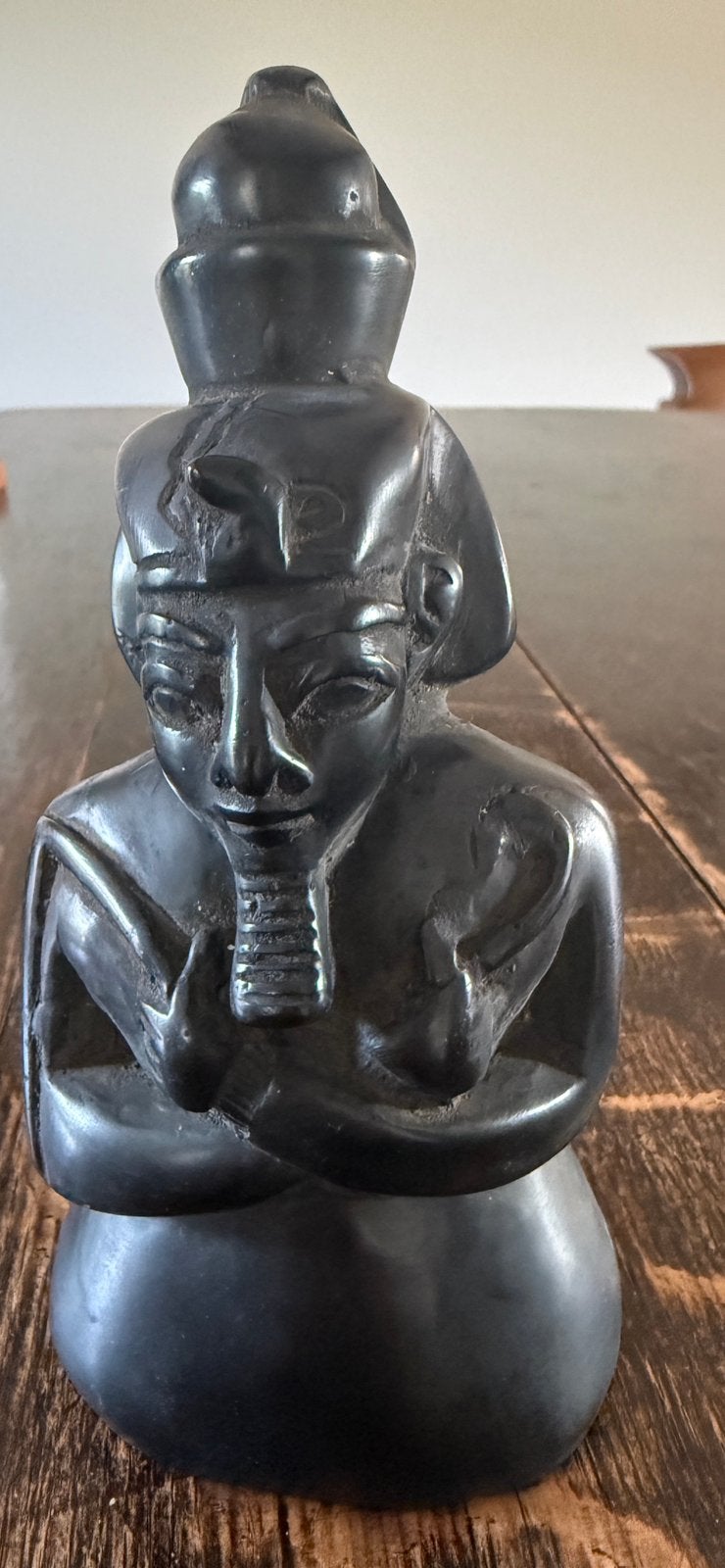 Egyptisch Osiris beeld in donkere steen – 16 cm, Antiek en Kunst, Ophalen of Verzenden, Beeld