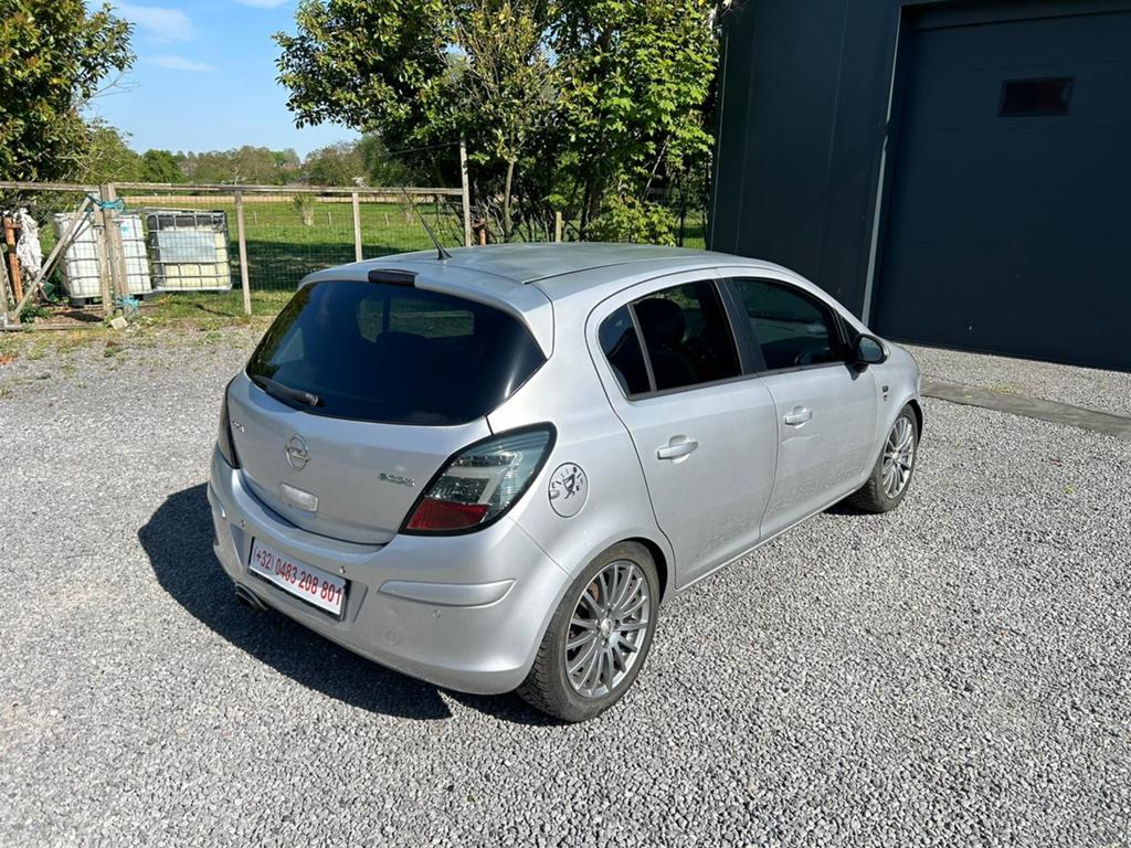 Opel Corsa 1.2 Essence Euro 5 12/2010 5portes Sièges chauffa, Auto's, Opel, Euro 5, Zetelverwarming, Bedrijf, Corsa