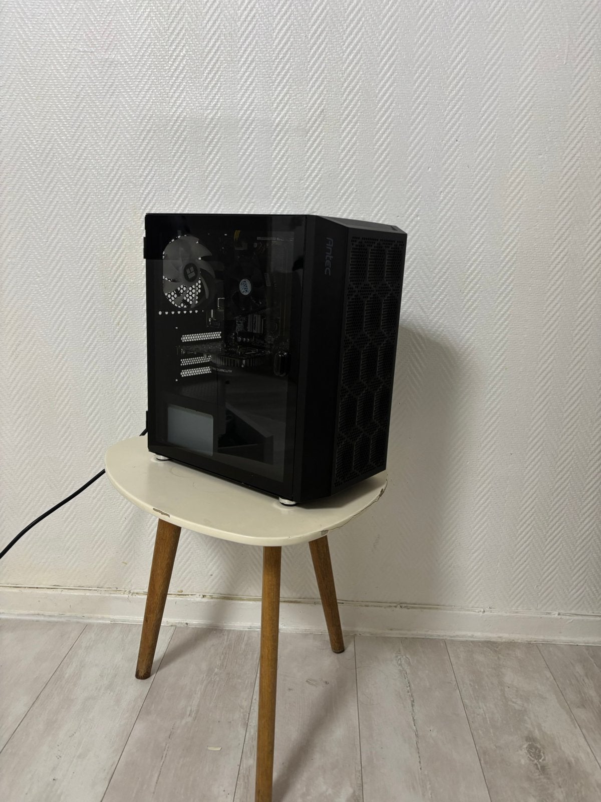 Ordinateur fixe, Informatique & Logiciels, Boîtiers d'ordinateurs, Enlèvement ou Envoi, Comme neuf