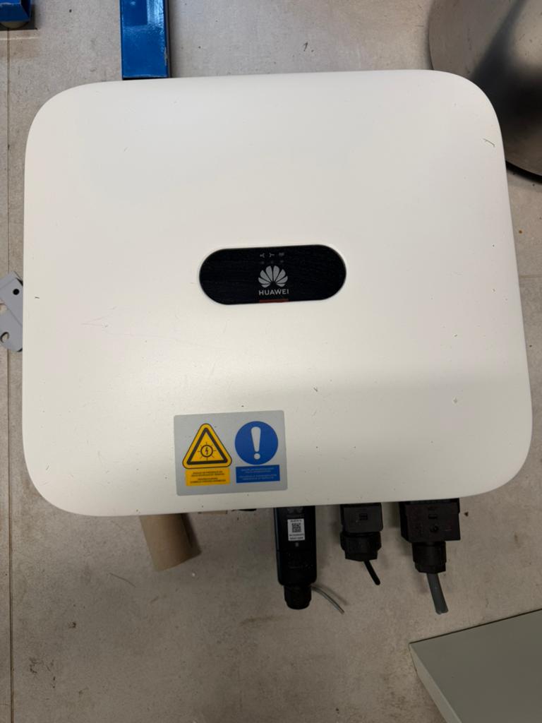 Omvormer huawei, Ophalen, Zo goed als nieuw