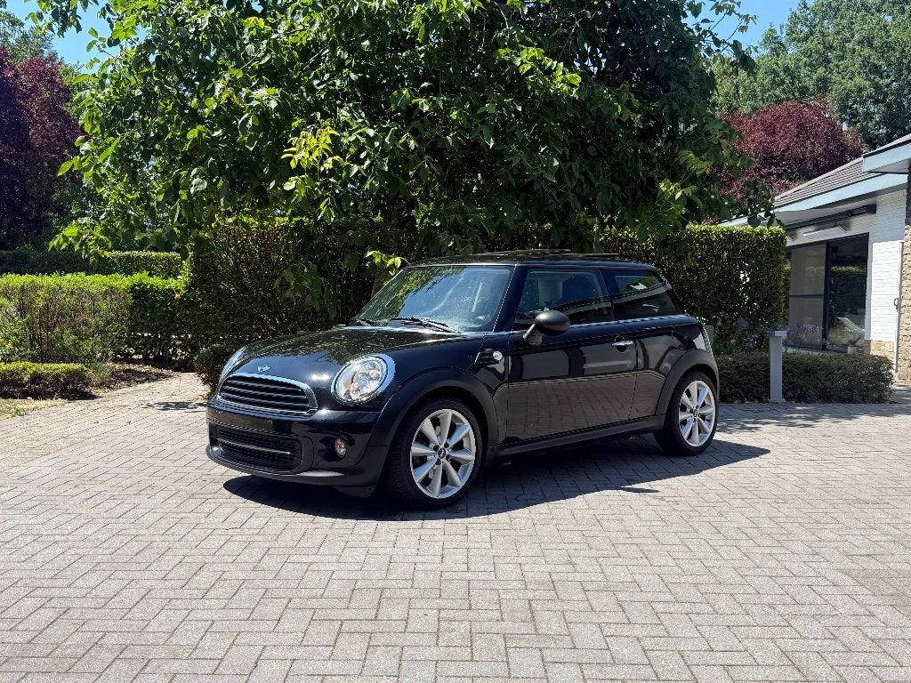 Mini One – 119.256 km – Panodak – Zetelverwarming, Auto's, Voorwielaandrijving, Stof, Zwart, 4 cilinders