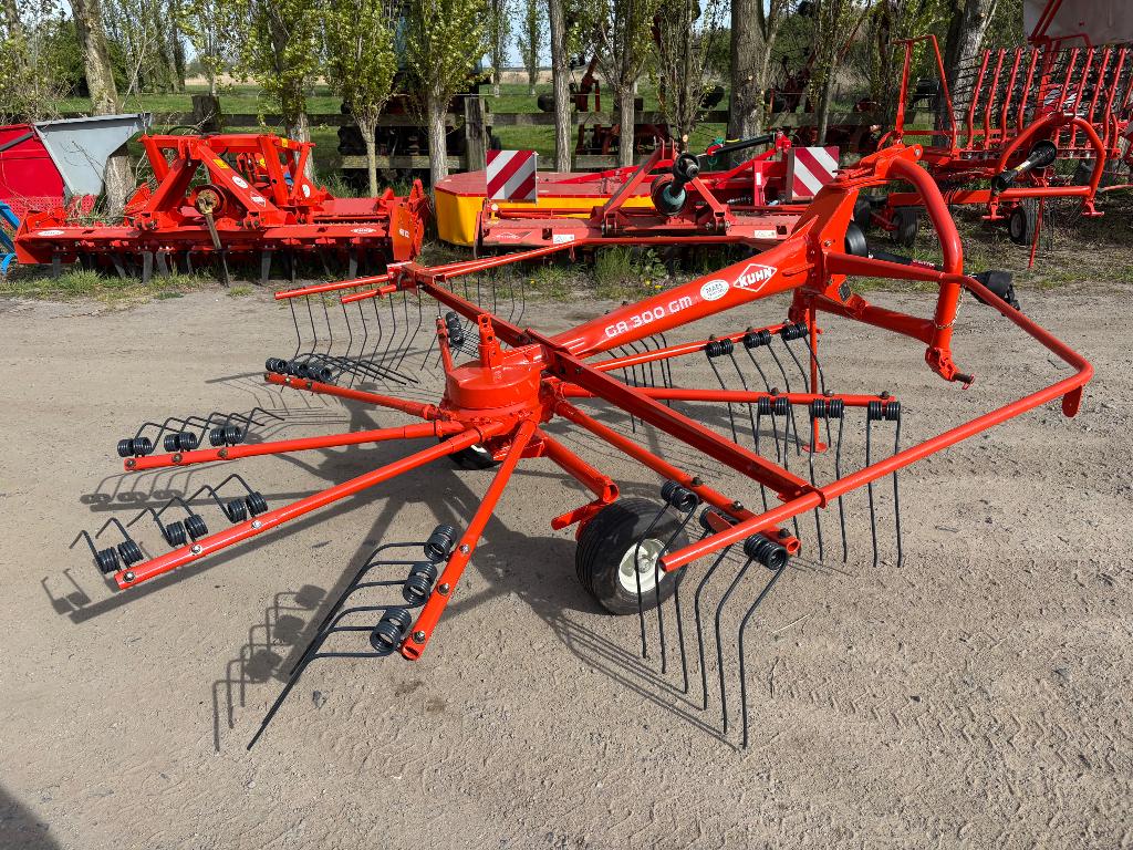 Kuhn GA 300 hark, Zakelijke goederen, Ophalen, Akkerbouw, Weidebouw