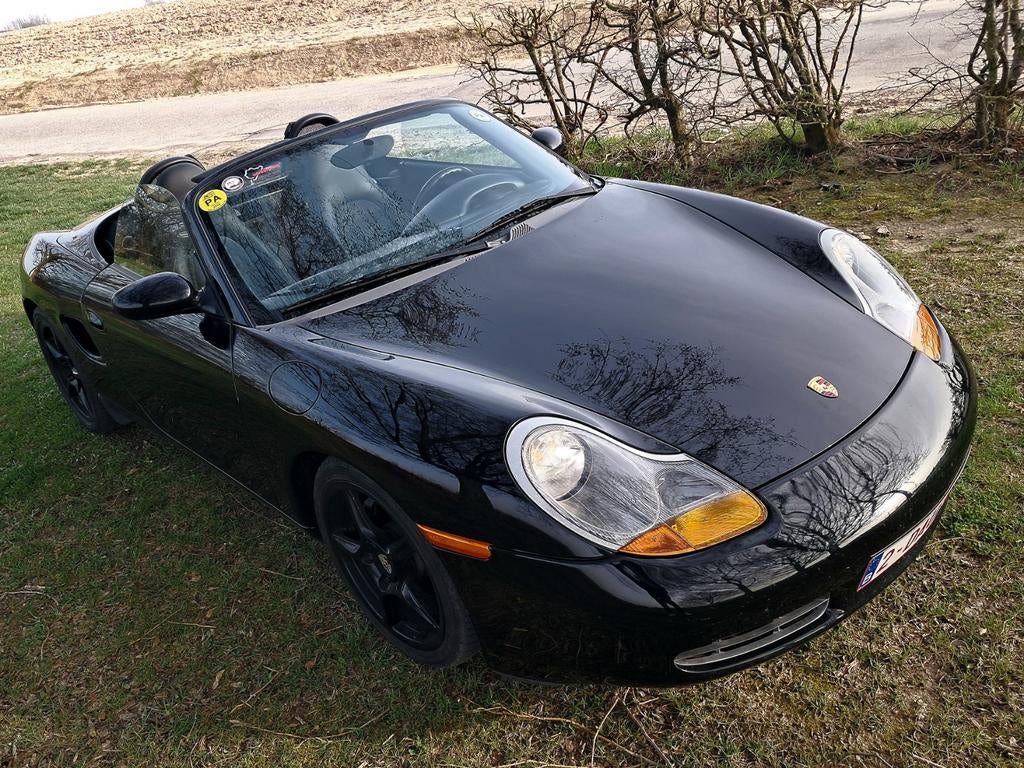 Porsche boxster 2,7l (compleet boek), Auto's, Euro 2, Zwart, Cabriolet, Zwart