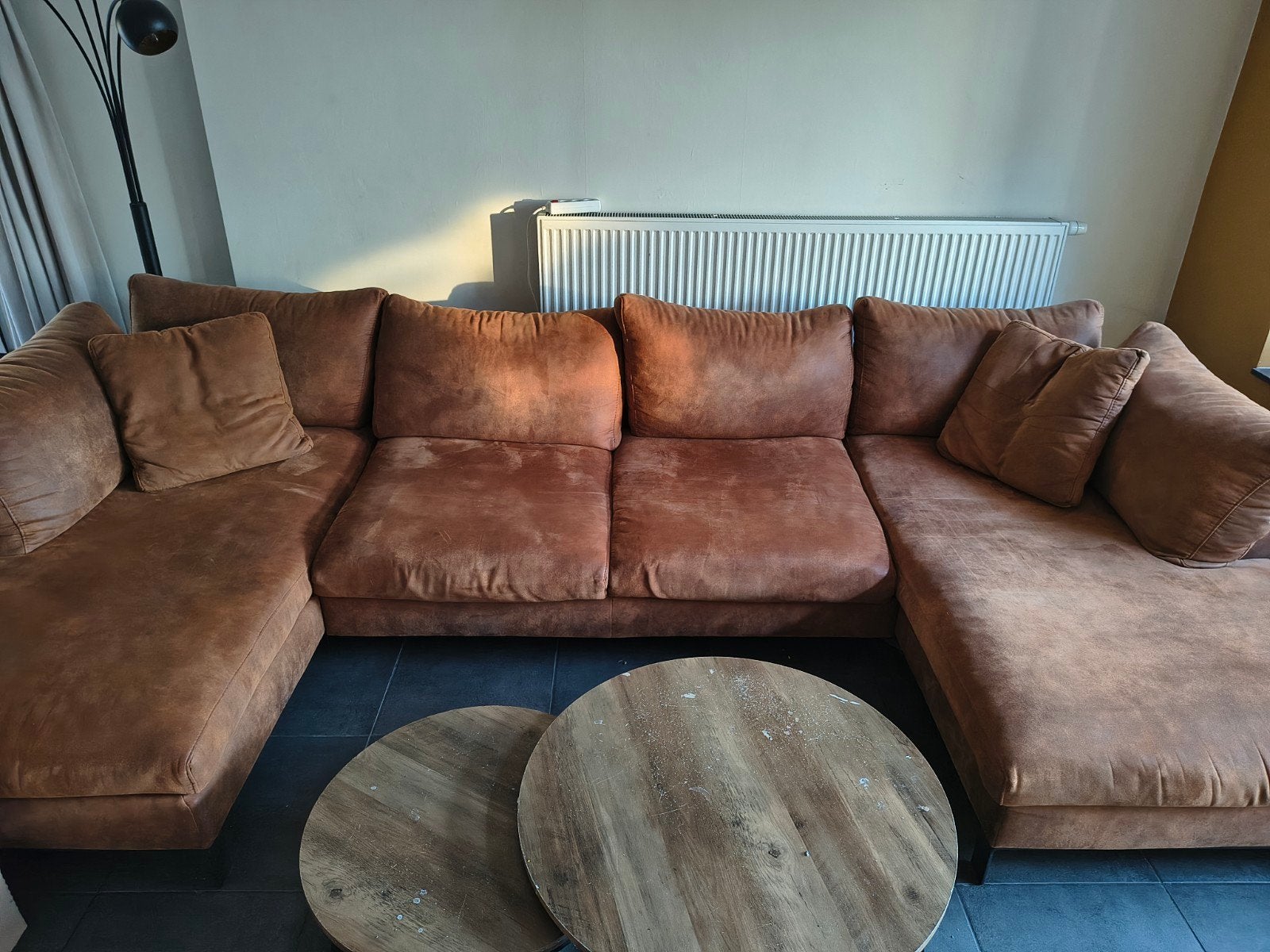 Hoeksalon te koop, Enlèvement