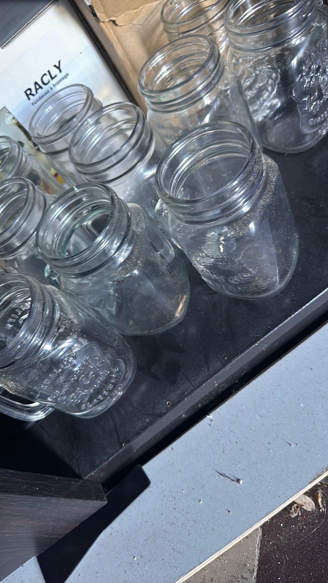 12 glazen met handvat, Ophalen, Zo goed als nieuw