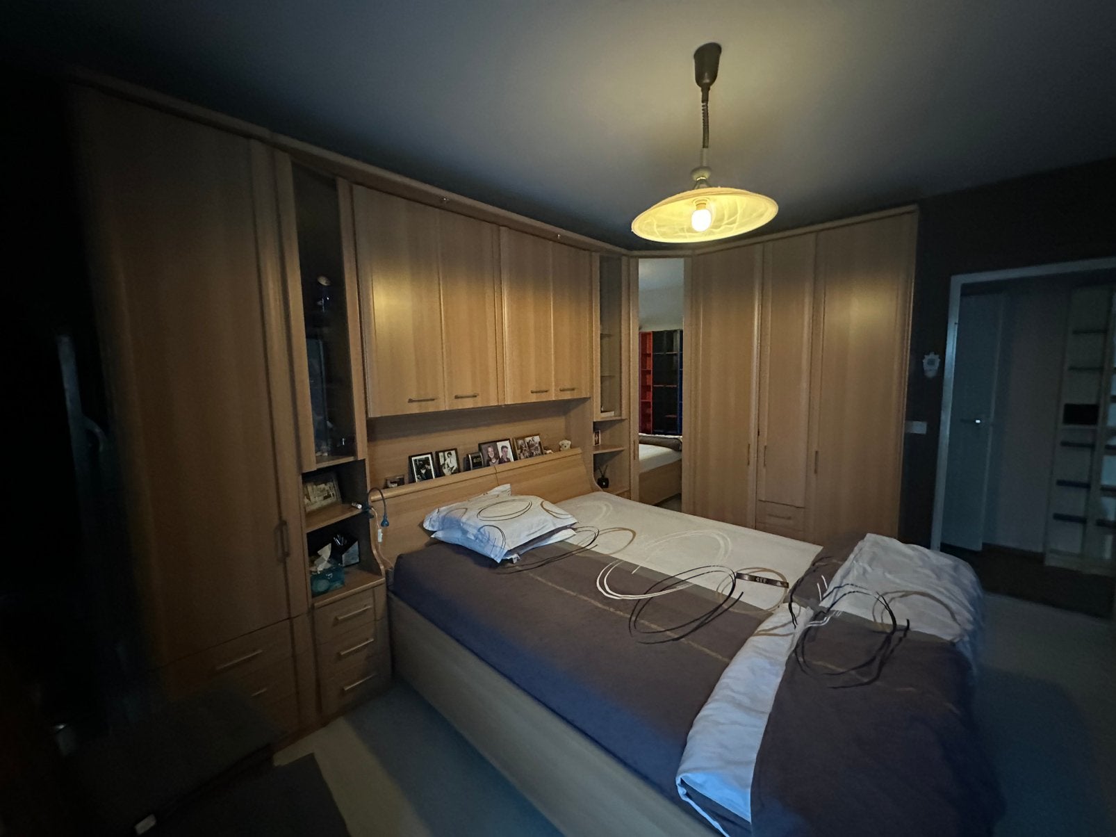 Chambre a coucher complete, Enlèvement