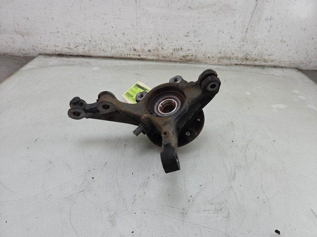 FUSEE AVANT GAUCHE 208 II (UB / UH / UP) (|9826878080|), Kontakt-peugeot@peugeot.com, Utilisé, Peugeot Deutschland GmbH, Bahnhofsplatz
65423  Rüsselsheim, DE