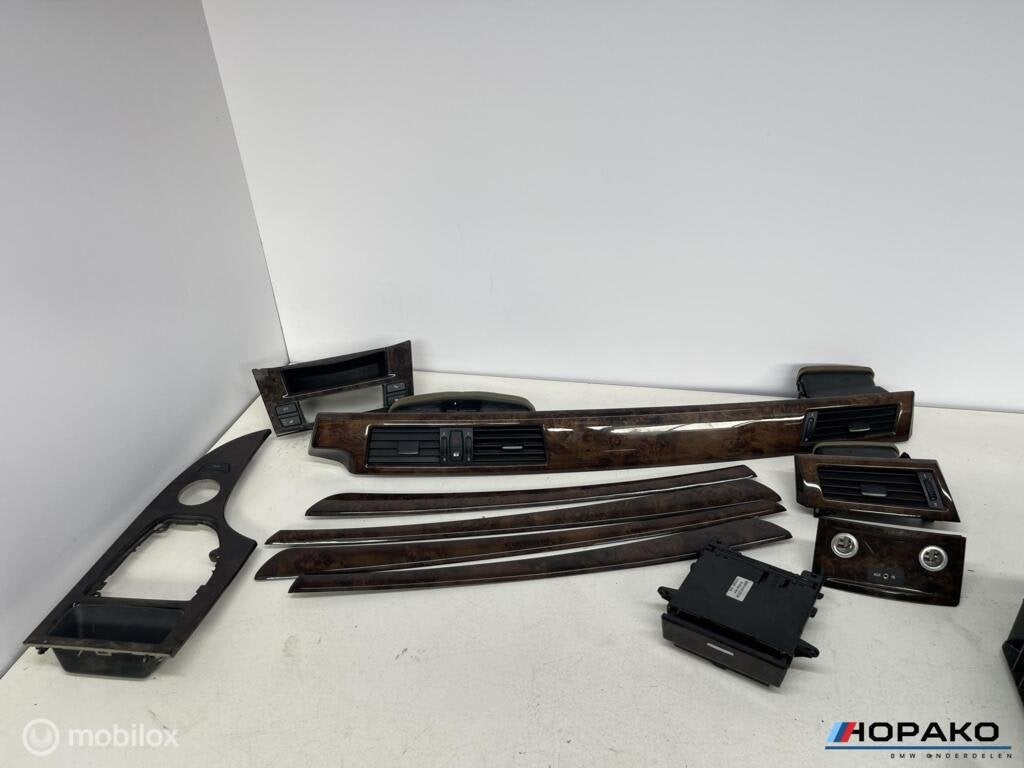 Interieurlijsten set BMW 5 serie E60 E61 hout / walnoot LCI, Autos : Pièces & Accessoires, Enlèvement ou Envoi, Einsteinlaan 5 rijswijk