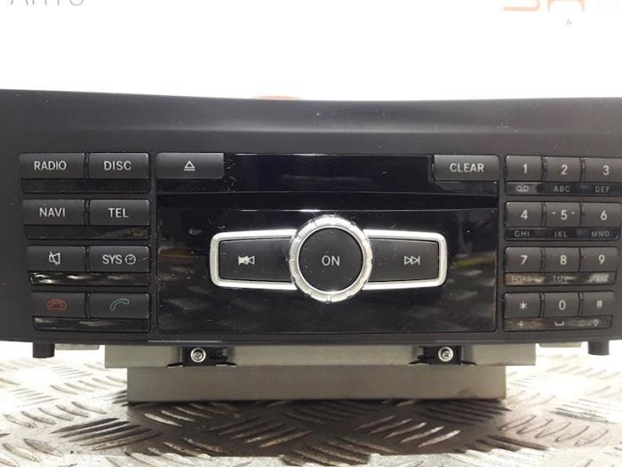 Radio/Lecteur CD d'un Mercedes C-Klasse, Utilisé, -, -, Enlèvement ou Envoi