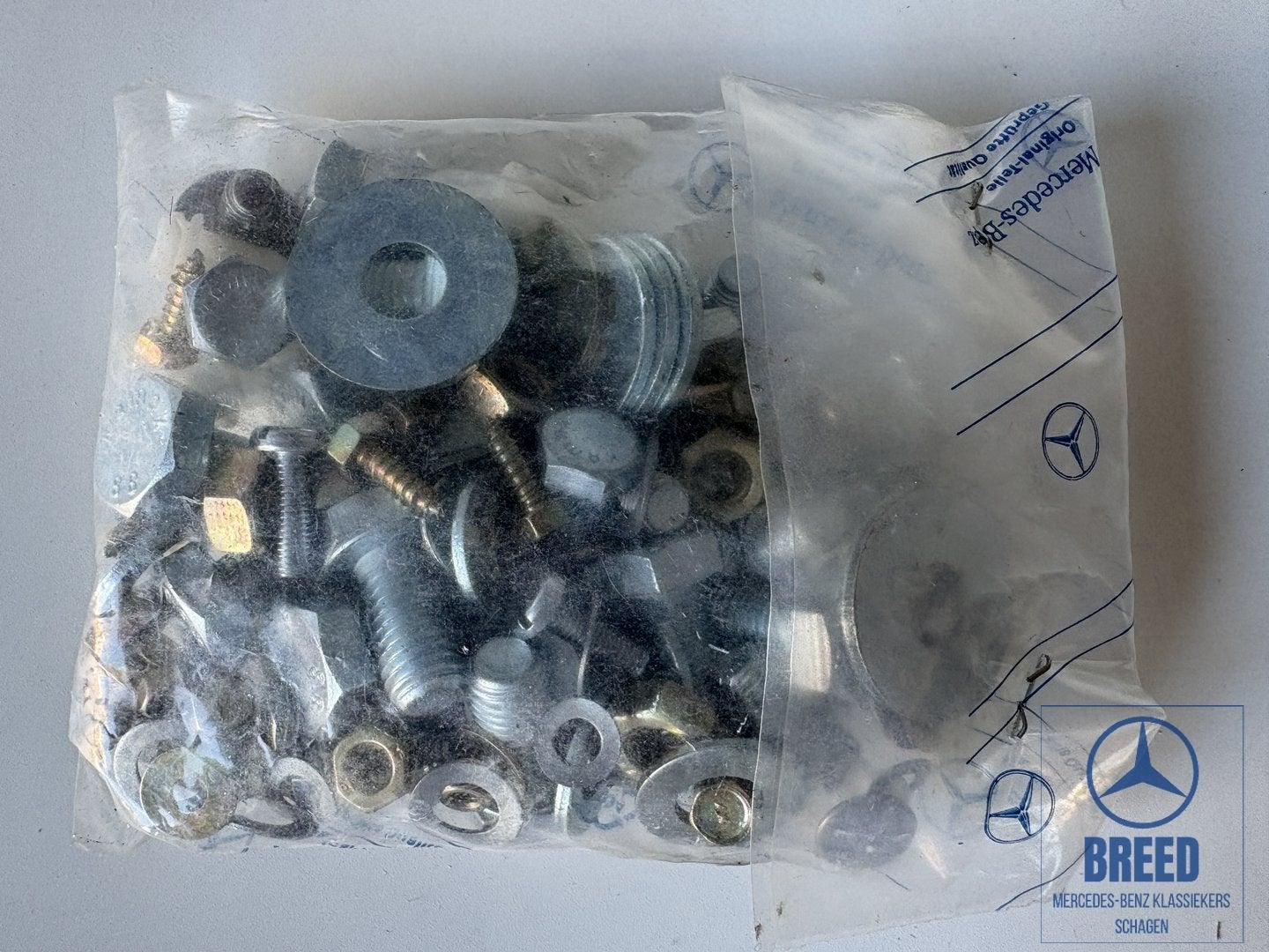 NOS montageset voorbumper voor Mercedes-Benz R107 C107, Autos : Pièces & Accessoires, Neuf, -, Avant, -