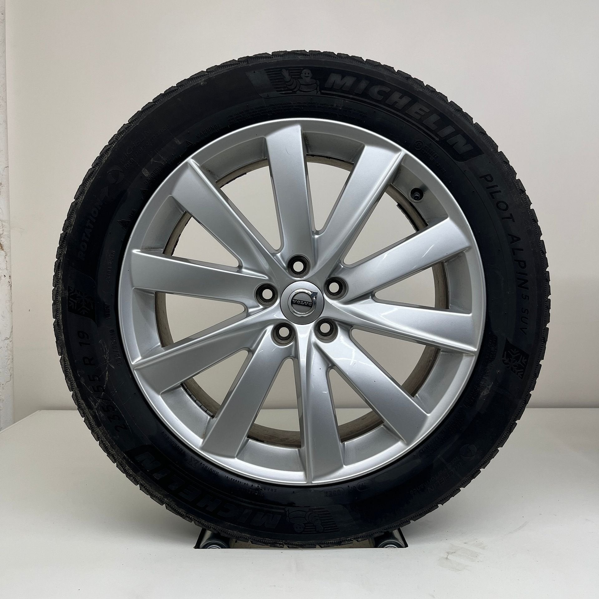 Volvo XC90 - 19 inch - winterbanden, Auto-onderdelen, 19 inch, Gebruikt, Banden en Velgen, 235 mm