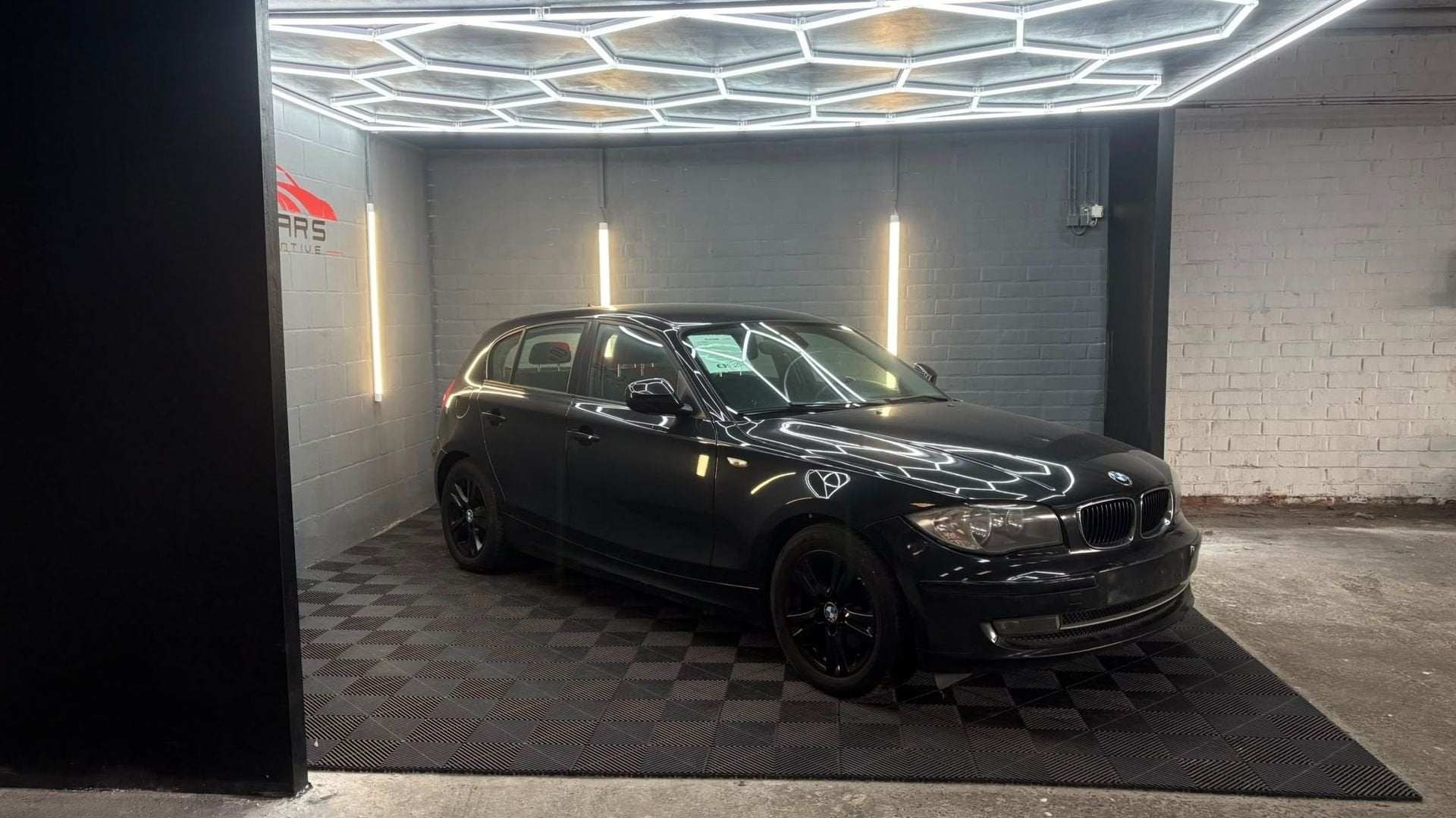 Bmw 116D | 2011 | 2.0 diesel, Auto's, Zwart, Bedrijf, 83 kW, Airconditioning