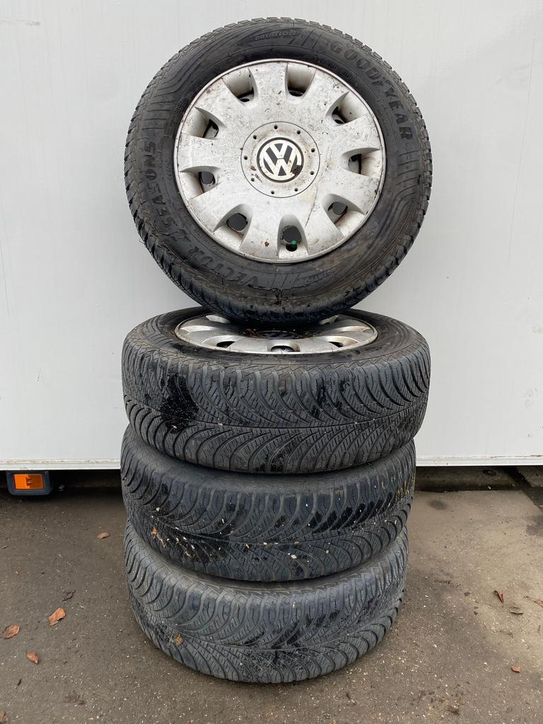 Volkswagen Caddy Golf 5 6 7 8 195-65-15 5x112 -  Set 20.40, Auto-onderdelen, 15 inch, -, -, Banden en Velgen