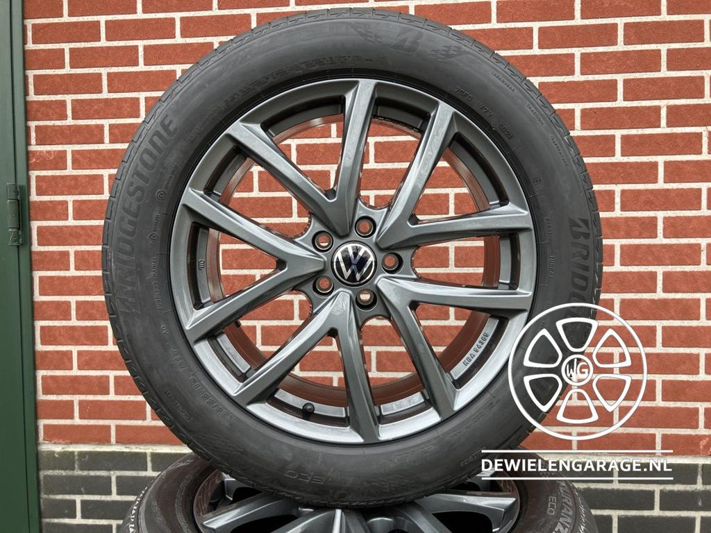 NIEUW 19 inch Skoda Elroq Velgen + Banden 5x112 Enyaq Audi Q, Auto-onderdelen, 19 inch, -, -, Banden en Velgen