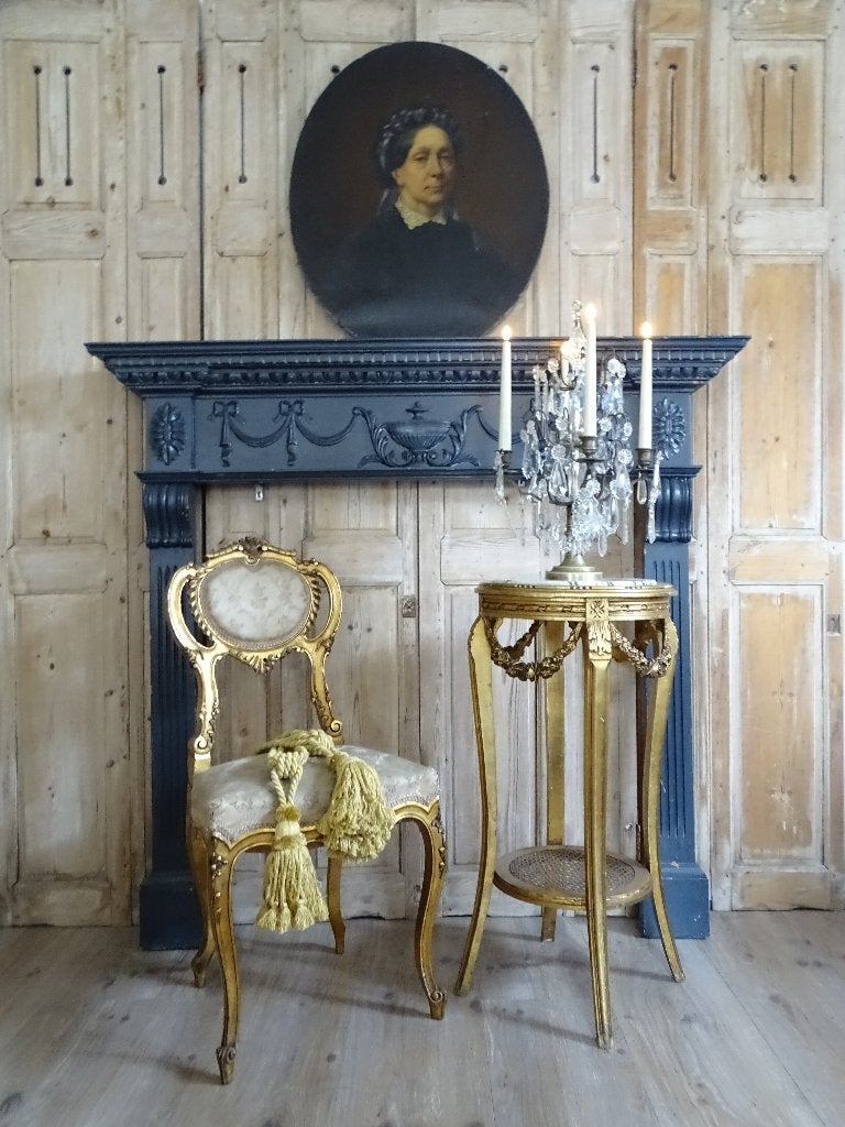 Franse houten schouwmantel, Enlèvement