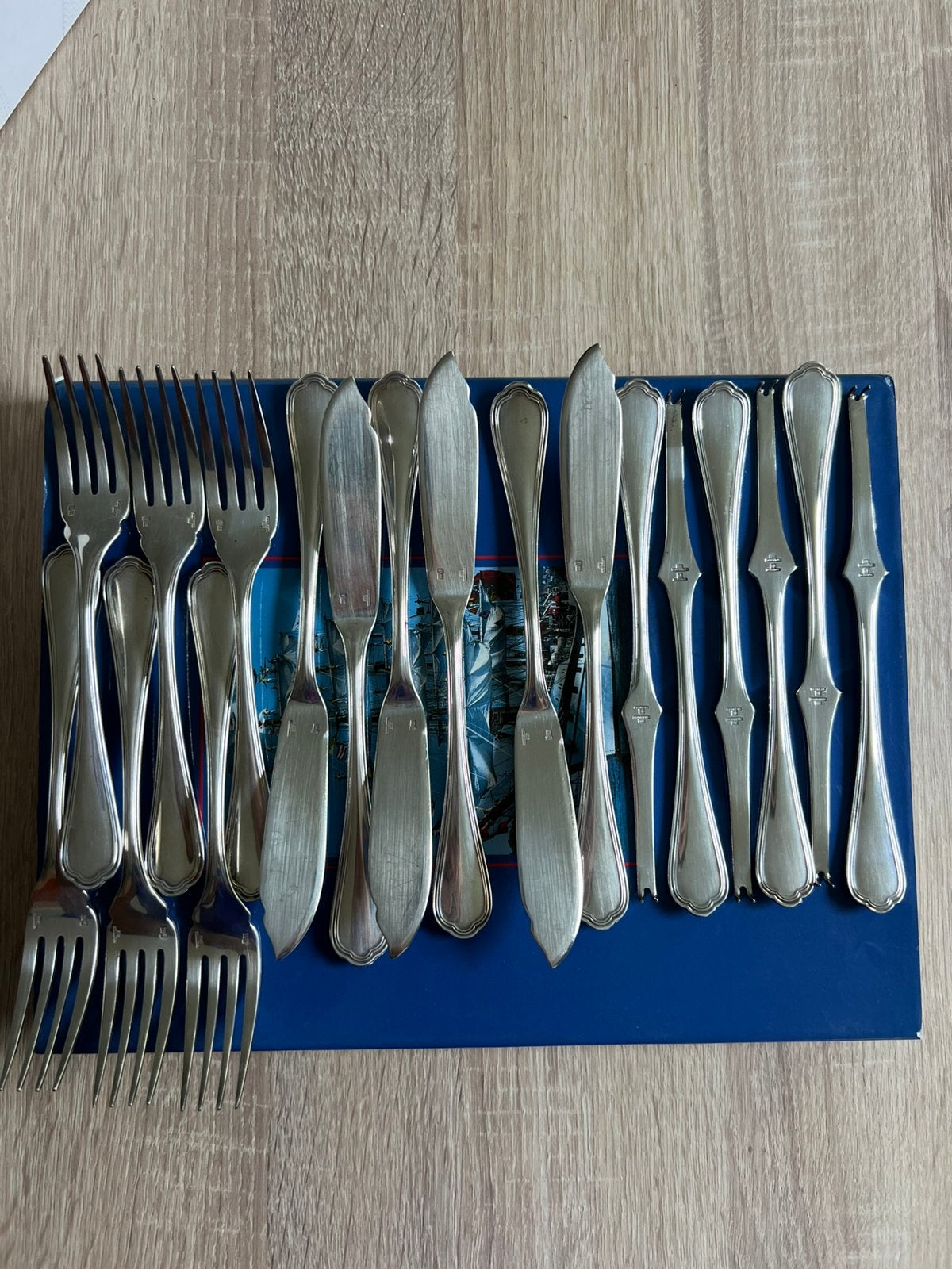 Christofle Ruban zilveren bestekset, Ophalen