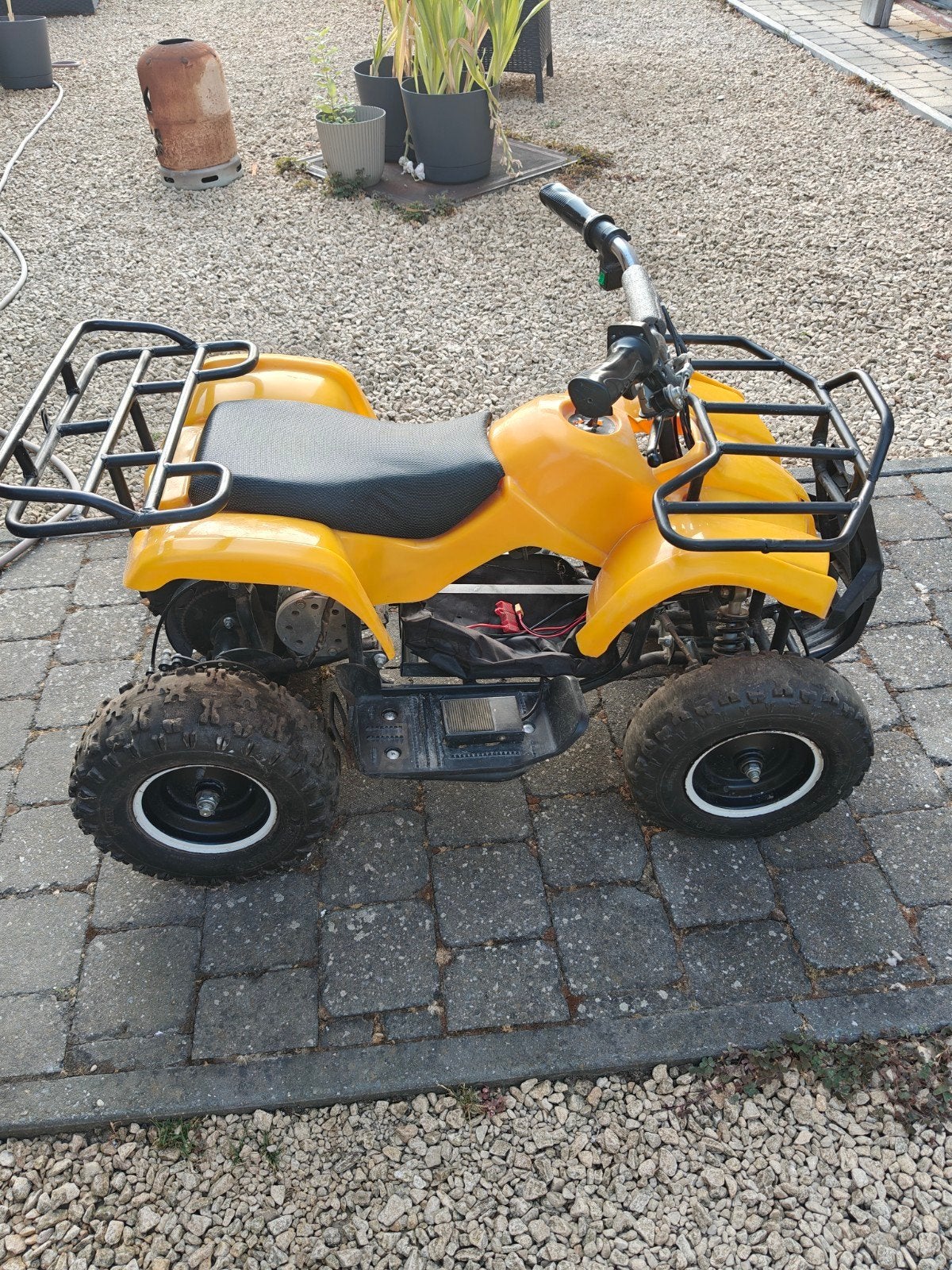 Kinderquad, Fietsen en Brommers, Minibikes, Midibikes en Pitbikes, Ophalen, Gebruikt, Schijfrem, Overige typen