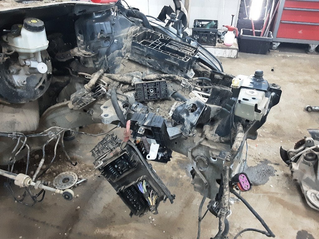 BINNENSPATSCHERM LINKS VOOR Opel, Gebruikt, Opel Automobile GmbH, Spatbord, Kontakt-opel@opel.com
