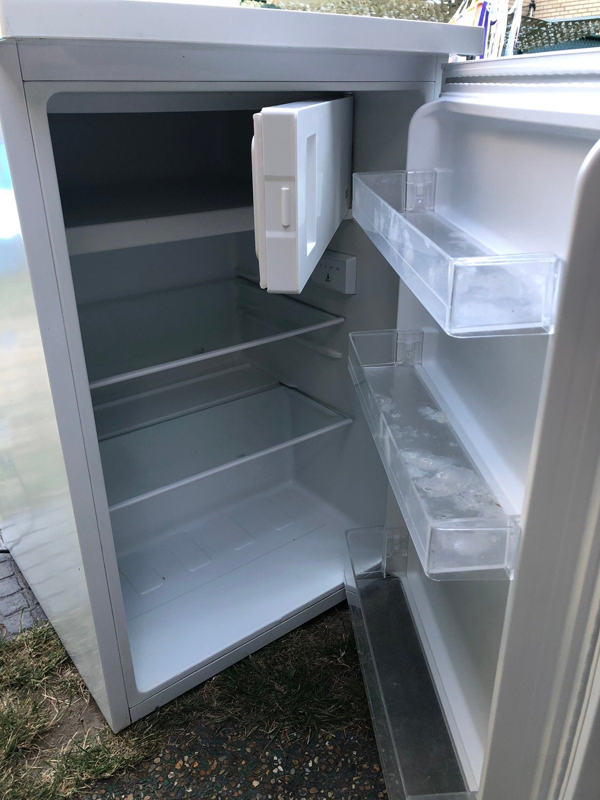 Kleine Zanussi koelkast., Elektronische apparatuur, Koelkasten en IJskasten, Ophalen, Met vriesvak