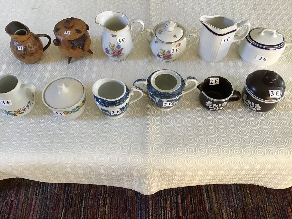 6 ensembles de pots à sucre et de pots à lait, Enlèvement ou Envoi, Comme neuf