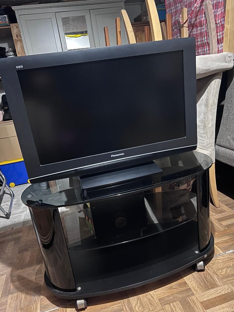 Télévision Panasonic avec meuble sur roues, Enlèvement, Utilisé, LCD, Panasonic