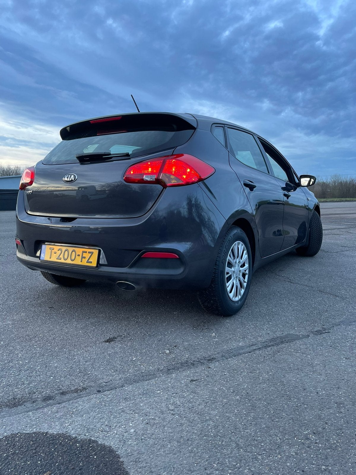 Kia Ceed (EXPORT), Auto's, Kia, Stof, 5 deurs, Particulier, Zilver of Grijs