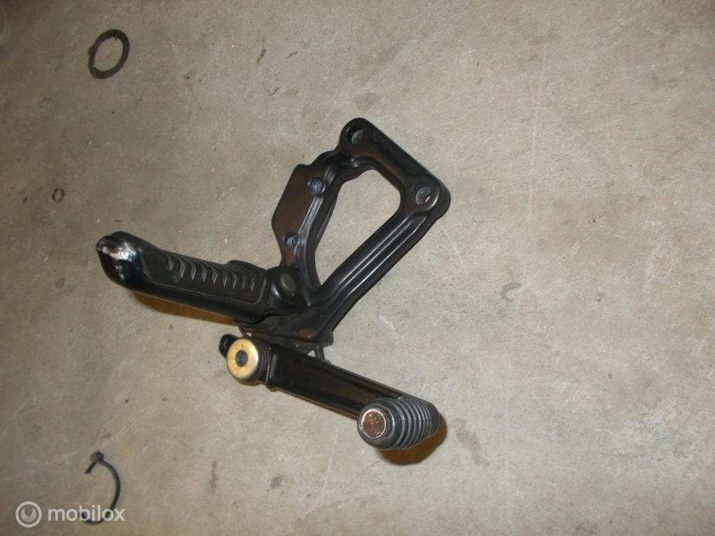 Voetsteun stepje bracket rempedaal 851 888 SP4 SP5, Motoren, Gebruikt, Ophalen of Verzenden