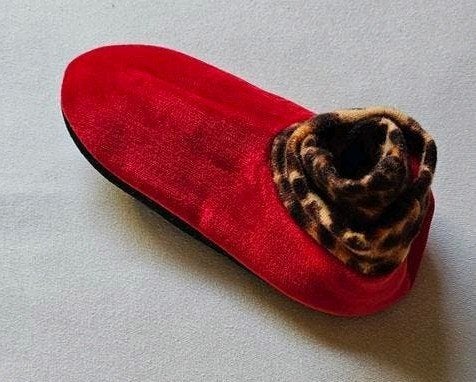 Pantoffel rood bruin35-36 klein guess gucci nike  kors style, Tamaris, Nieuw, Ophalen of Verzenden, Pantoffels of Sloffen
