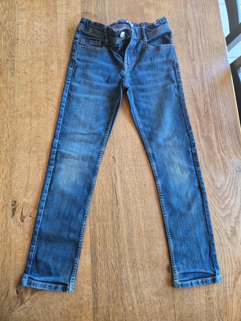 Jeans stretch 10 ans okaidi, Enfants & Bébés, Vêtements enfant | Taille 140, Pantalon, Garçon, Enlèvement ou Envoi, Okaidi