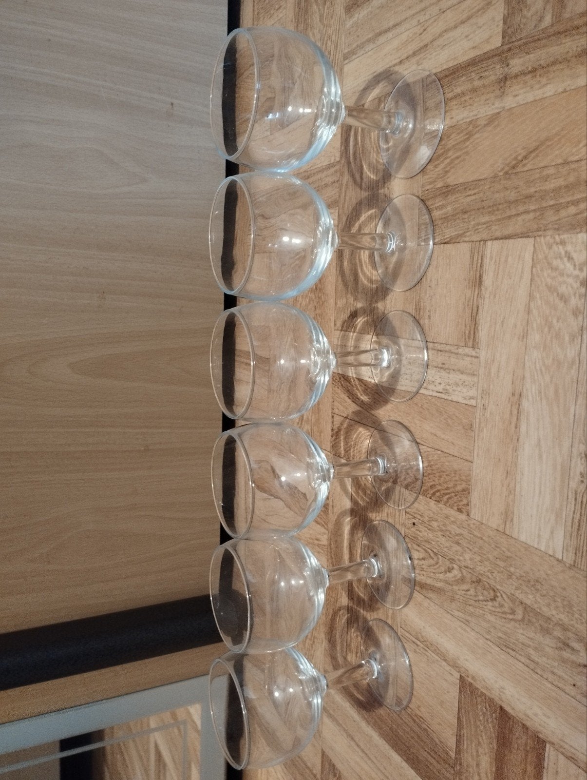 6 wijnglazen kleur doorgeven, Ophalen