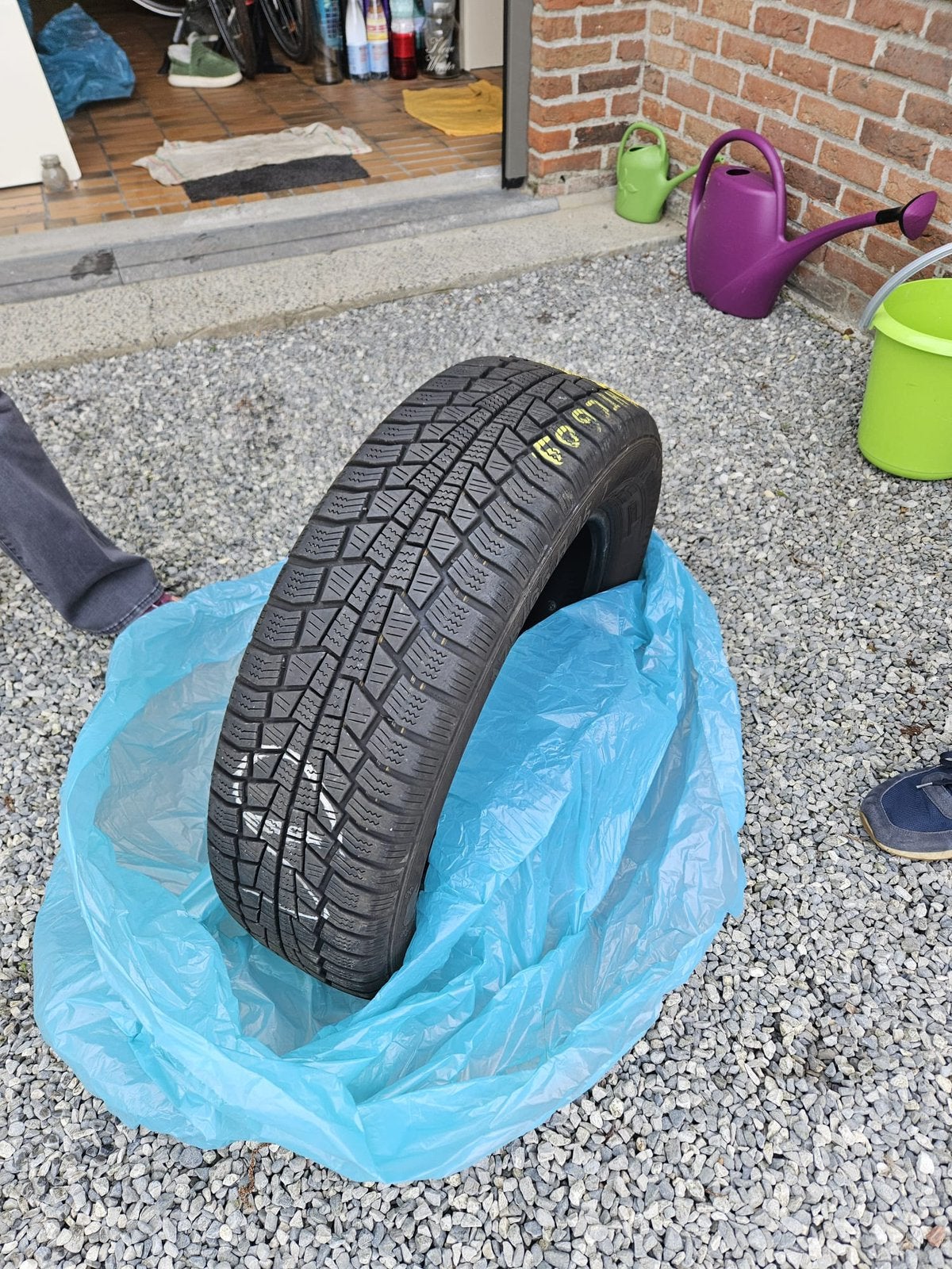 4 Pneus hiver Gislaved 175/65 R 15 84T EUROFROST6, Autos : Pièces & Accessoires, 15 pouces, Pneus hiver, 175 mm, Pneu(s)