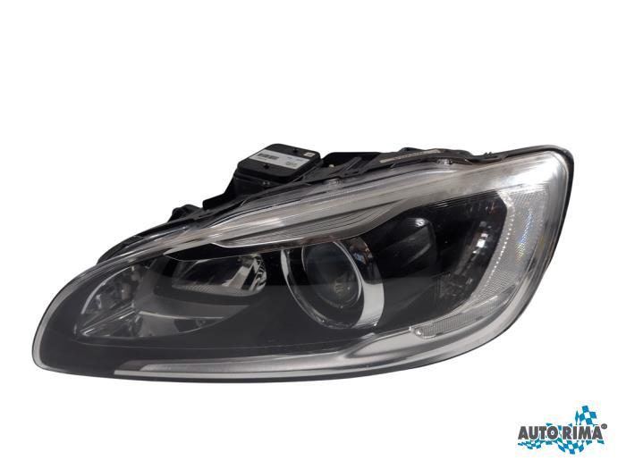 Koplamp links van een Volvo V60, Gebruikt, -, -, Ophalen of Verzenden