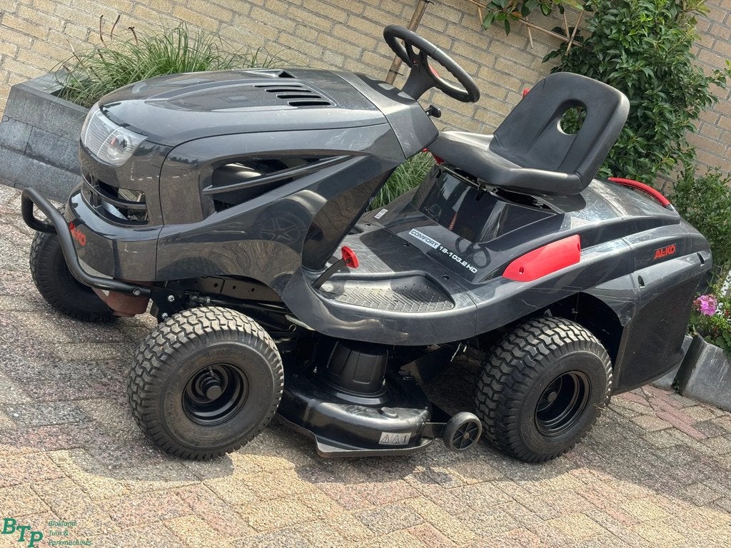 Alko Zitmaaier gebruikt met grasopvang Hydrostaat (bj 2022)