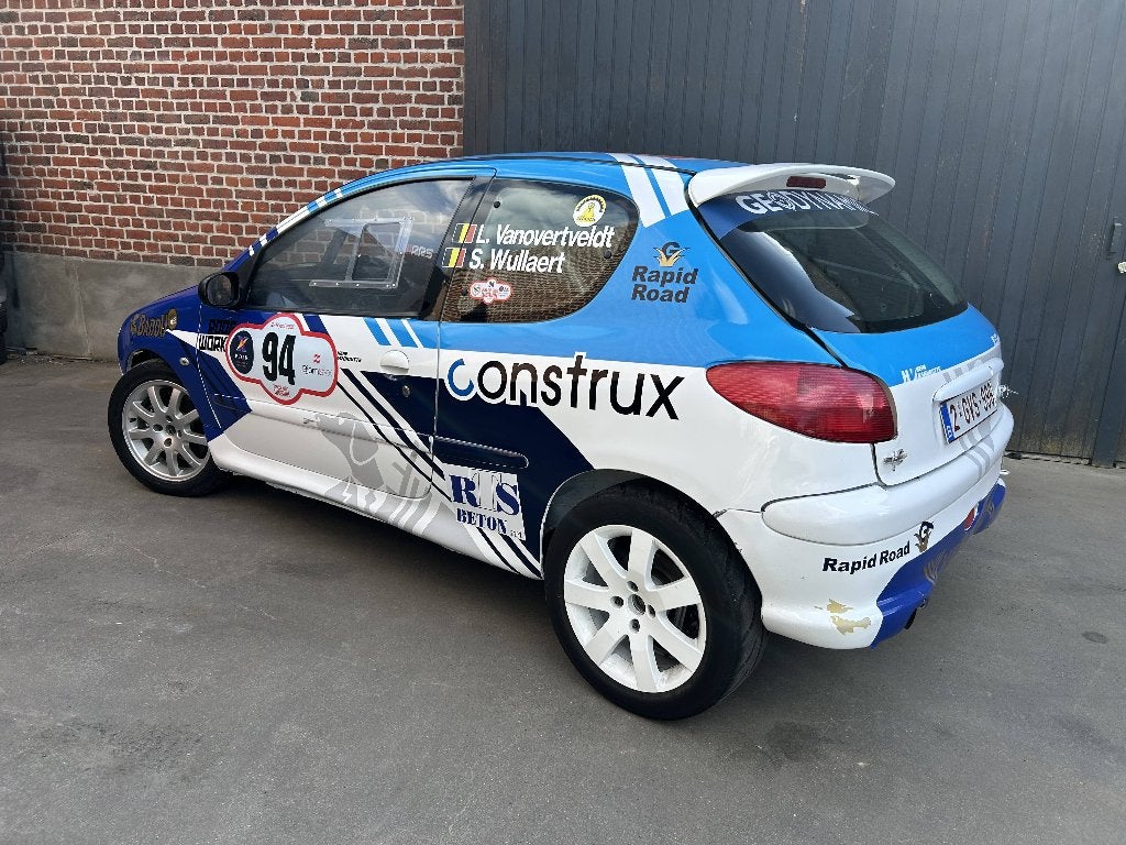 Peugeot 206 - Voiture de rallye, Achat, 2 places, Boîte manuelle, Particulier