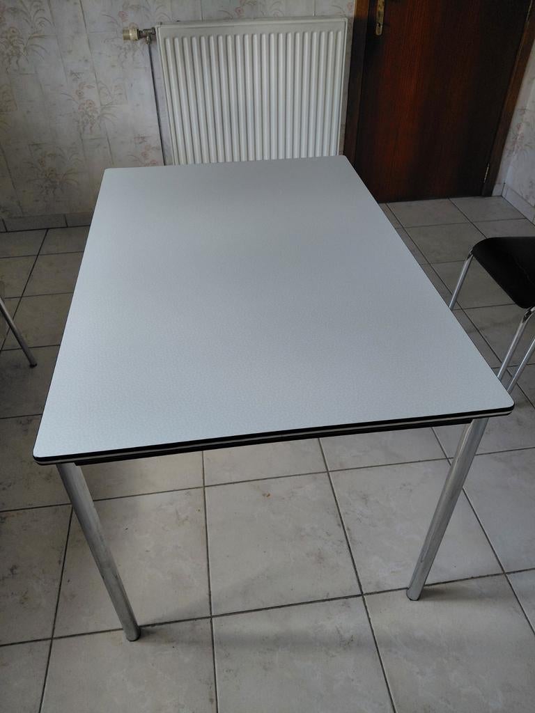 Keukentafel, Ophalen