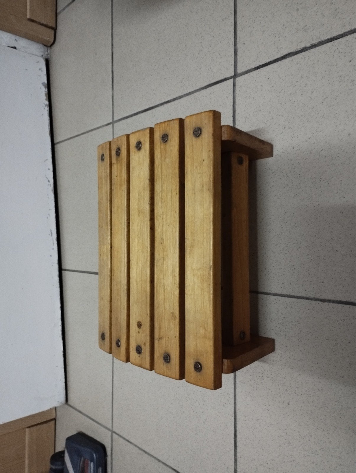 een klein opstap bankje kleur beige, Ophalen