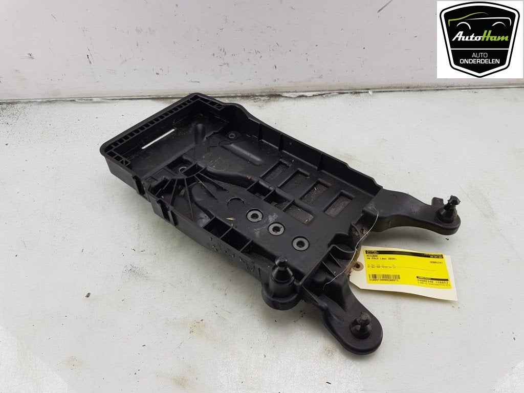 BAC A BATTERIE Volkswagen Polo VI (AW1) (|2Q0915331|), Volkswagen, Volkswagen AG, Utilisé, Kundenbetreuung@volkswagen.de