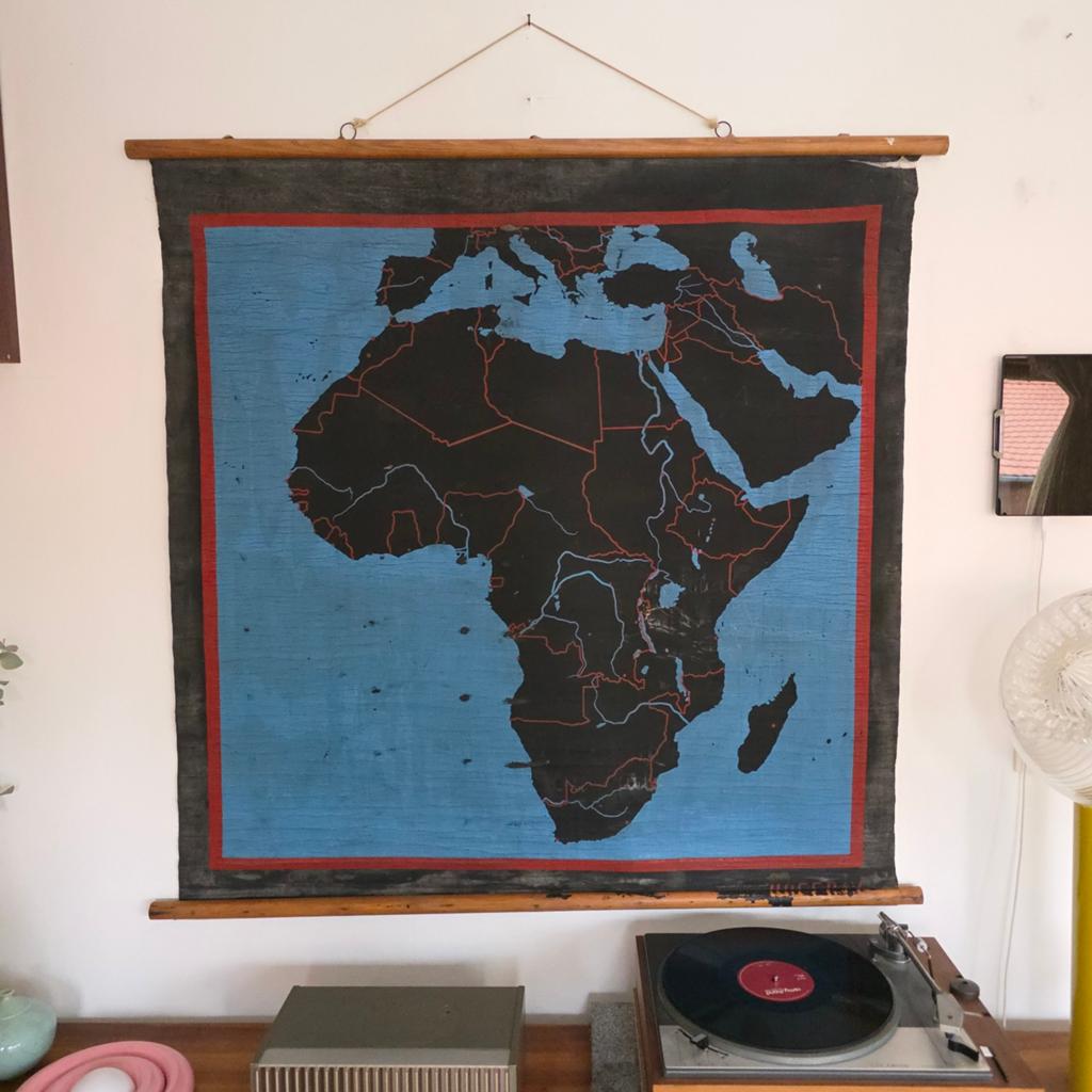 Vintage handgeschilderde schoolkaart uit de jaren 50, Antiek en Kunst, Antiek | Schoolplaten, Ophalen