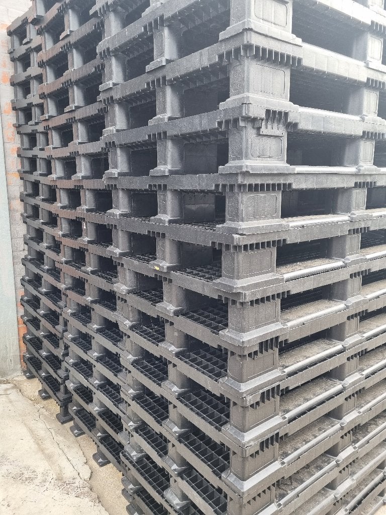 Nieuwe zwarte kunststof pallets ( Ibc , Tonnen , Vaten ), Tuin en Terras, Ophalen, Nieuw, Kunststof