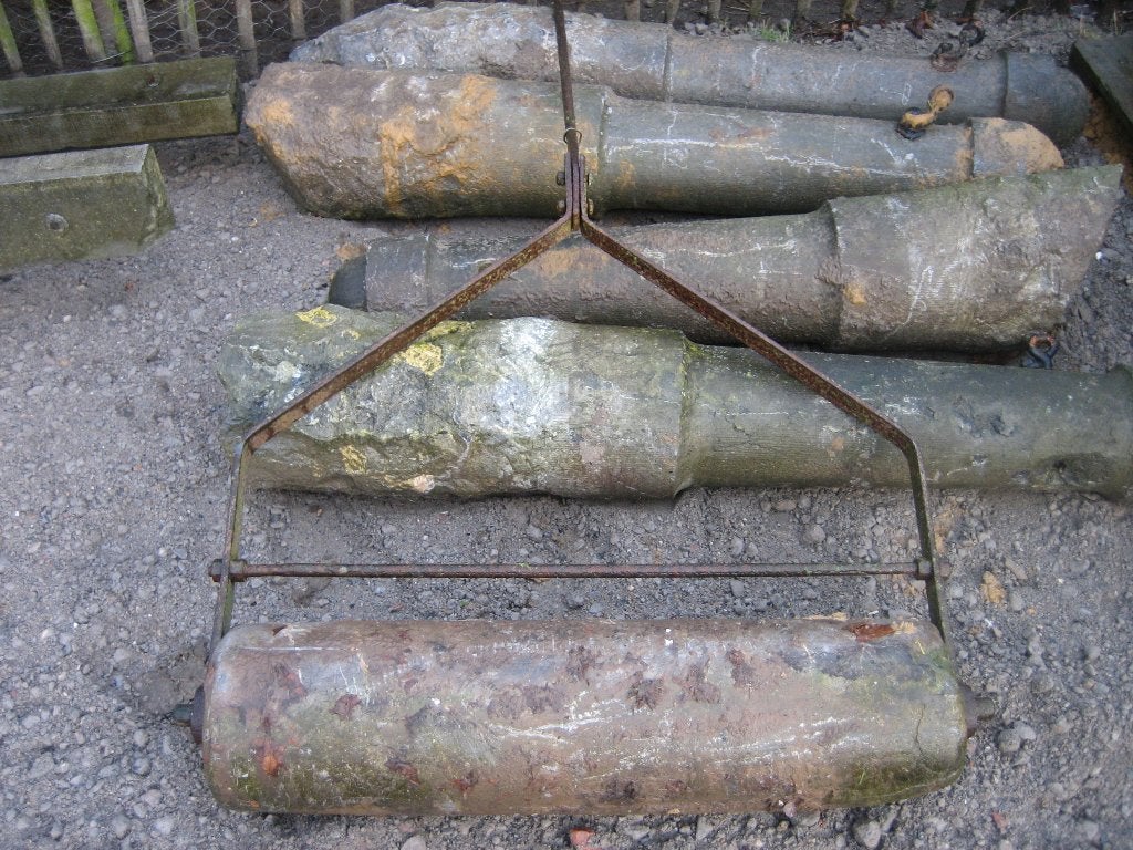 oude arduinen landrol met ijzerwerk, Ophalen