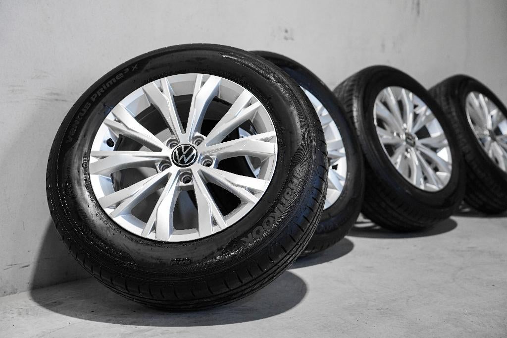 Kit été original pour VW TIGUAN (et autres) (Jantes + Pneus), Autos : Pièces & Accessoires, Pneus & Jantes, 215 mm, Véhicule de tourisme