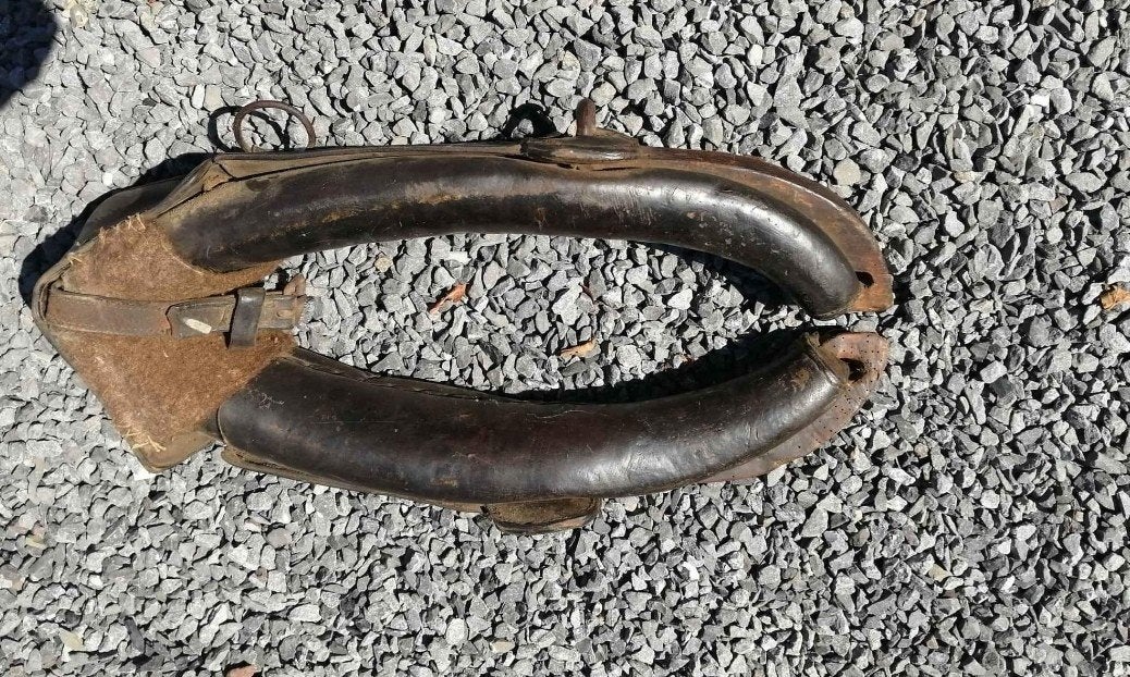 Collier harnais cheval de trait, Antiquités & Art, Enlèvement