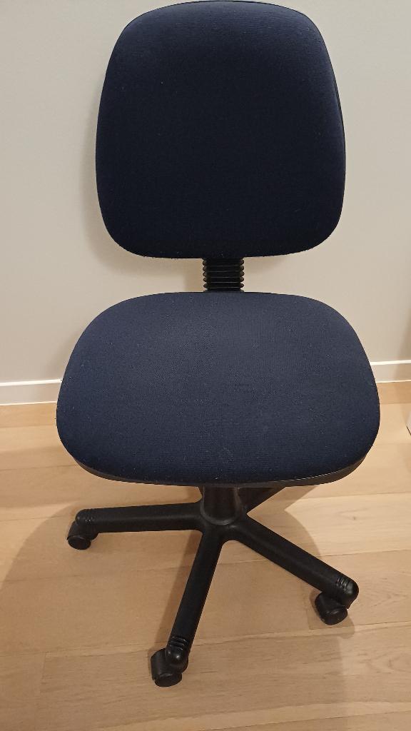 Bureaustoel donkerblauw, Ophalen, Gebruikt, Blauw, Bureaustoel