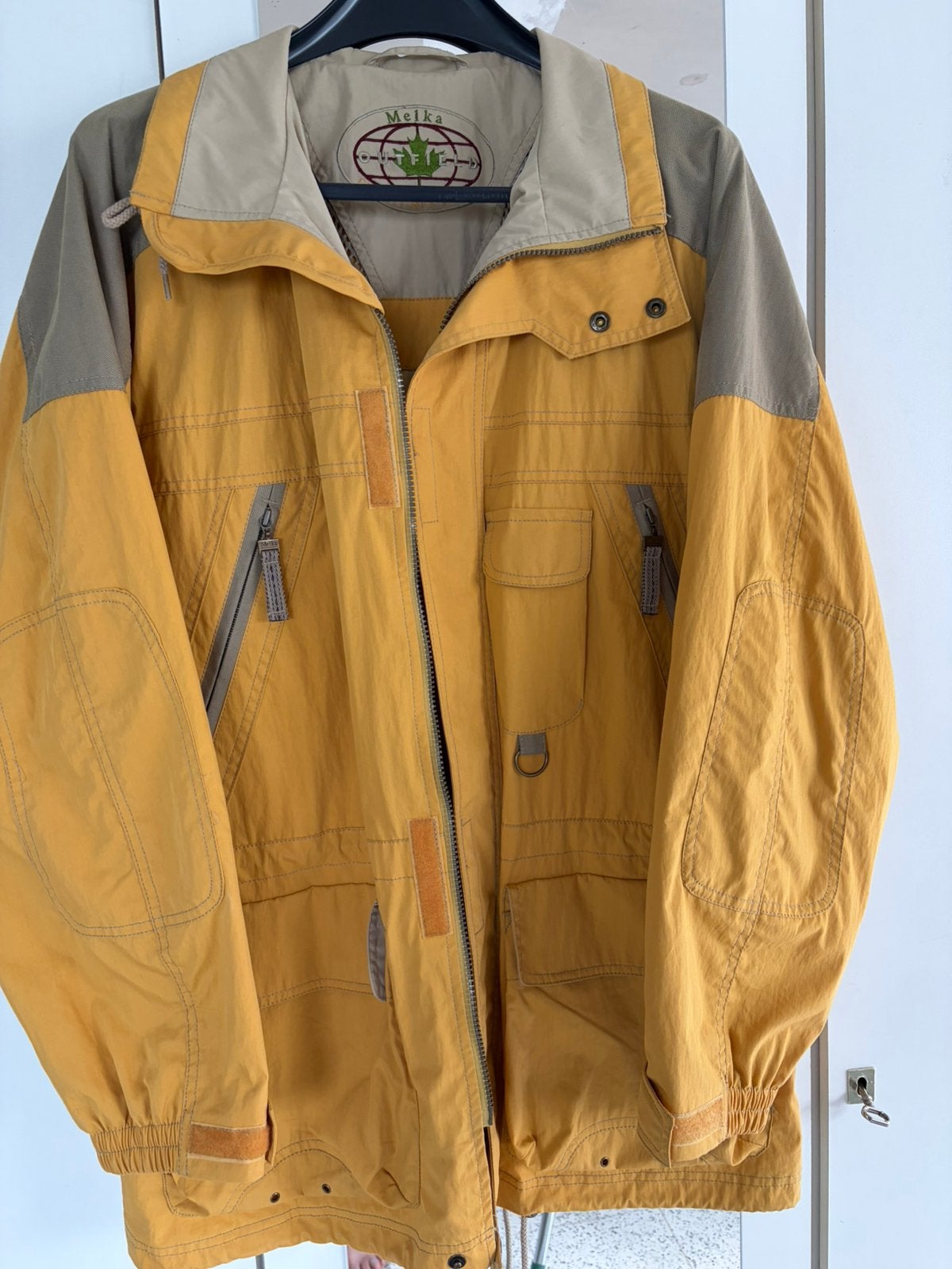 Regenjas man -  okergeel - maat 50/50 merk Melka, Kleding | Heren, Ophalen, Zo goed als nieuw, Maat 48/50 (M), Geel
