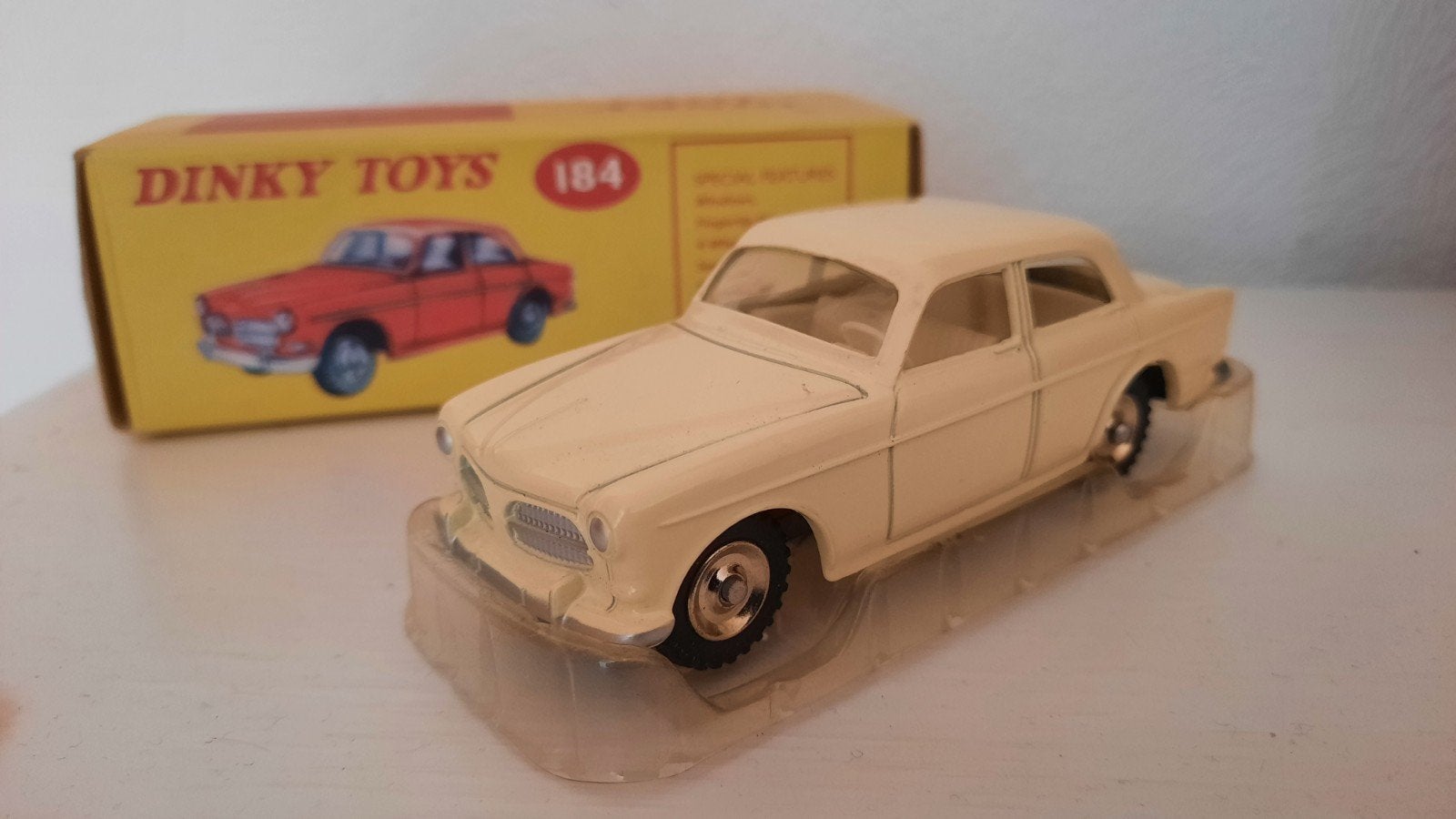Dinky Toys 184 Volvo 122S, Hobby & Loisirs créatifs, Enlèvement ou Envoi