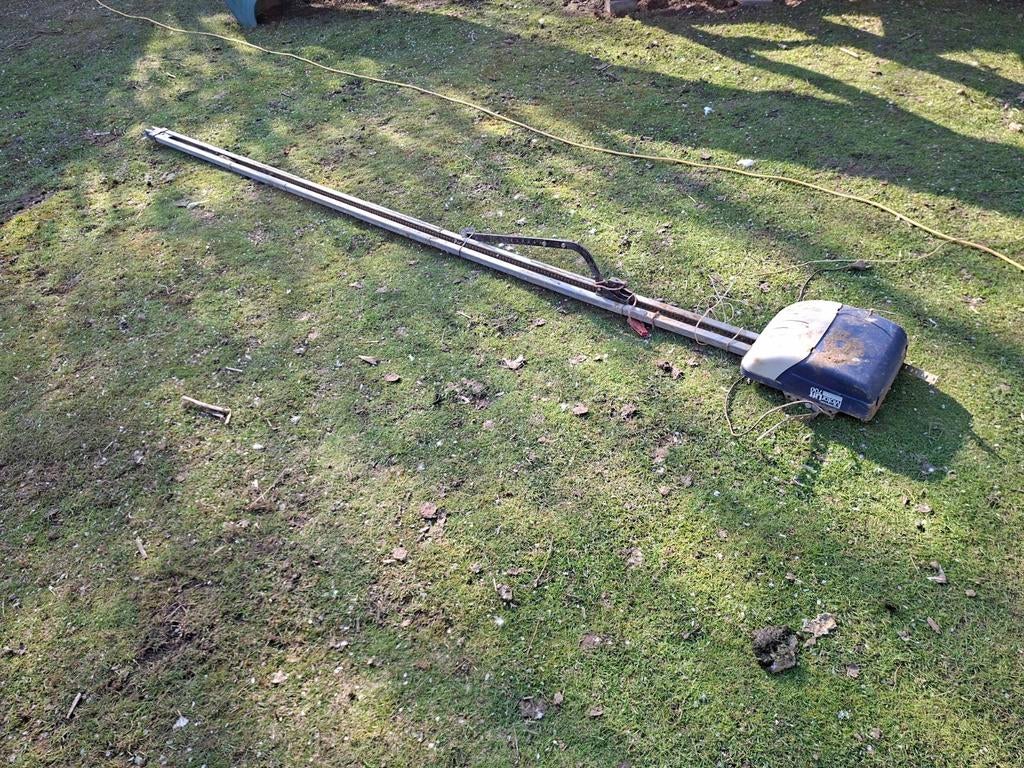 Garagepoort motor, Doe-het-zelf en Bouw, Ophalen