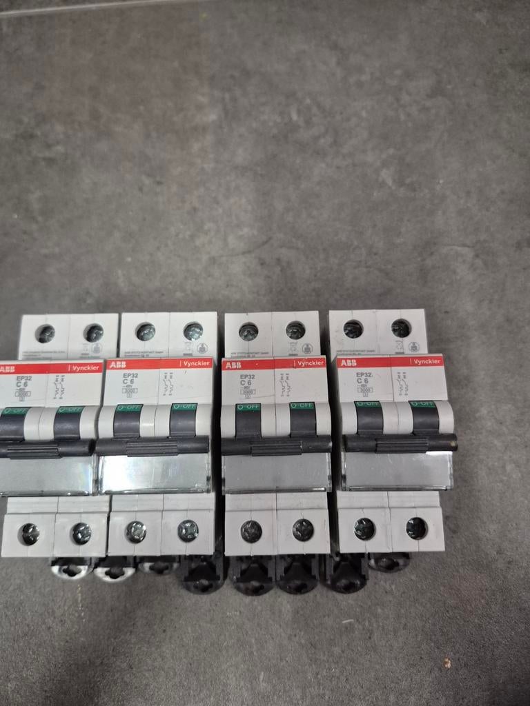 Abb Vynckier 2P C6A automaten, Enlèvement ou Envoi