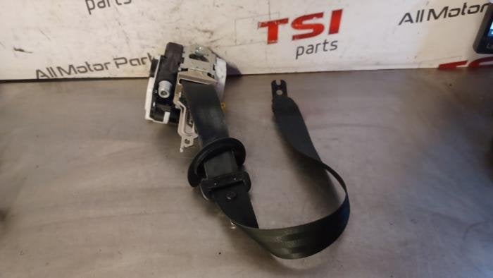 Ceinture de sécurité avant gauche d'un Volkswagen Golf, Volkswagen, -, 3 mois de garantie, Utilisé