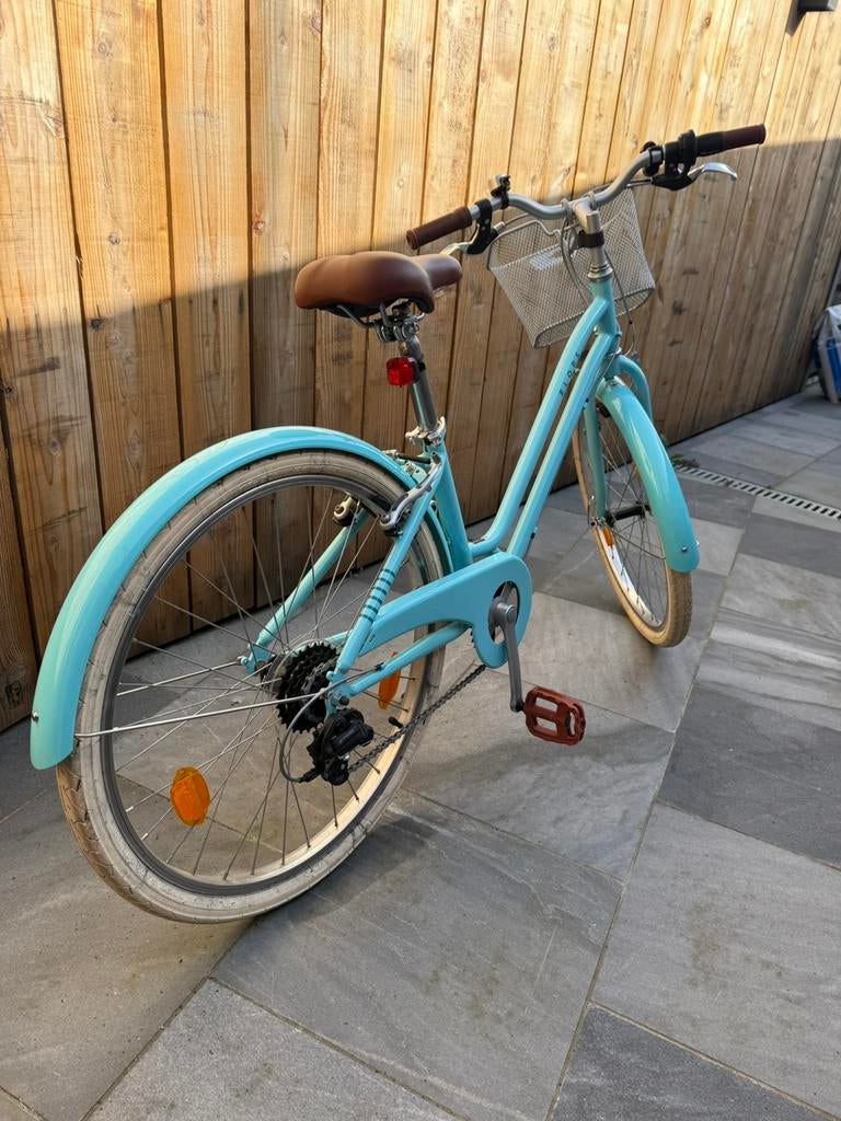 Lichtblauwe 24” Elops meisjesfiets, Vitesses, Comme neuf, Enlèvement, Frein sur jante